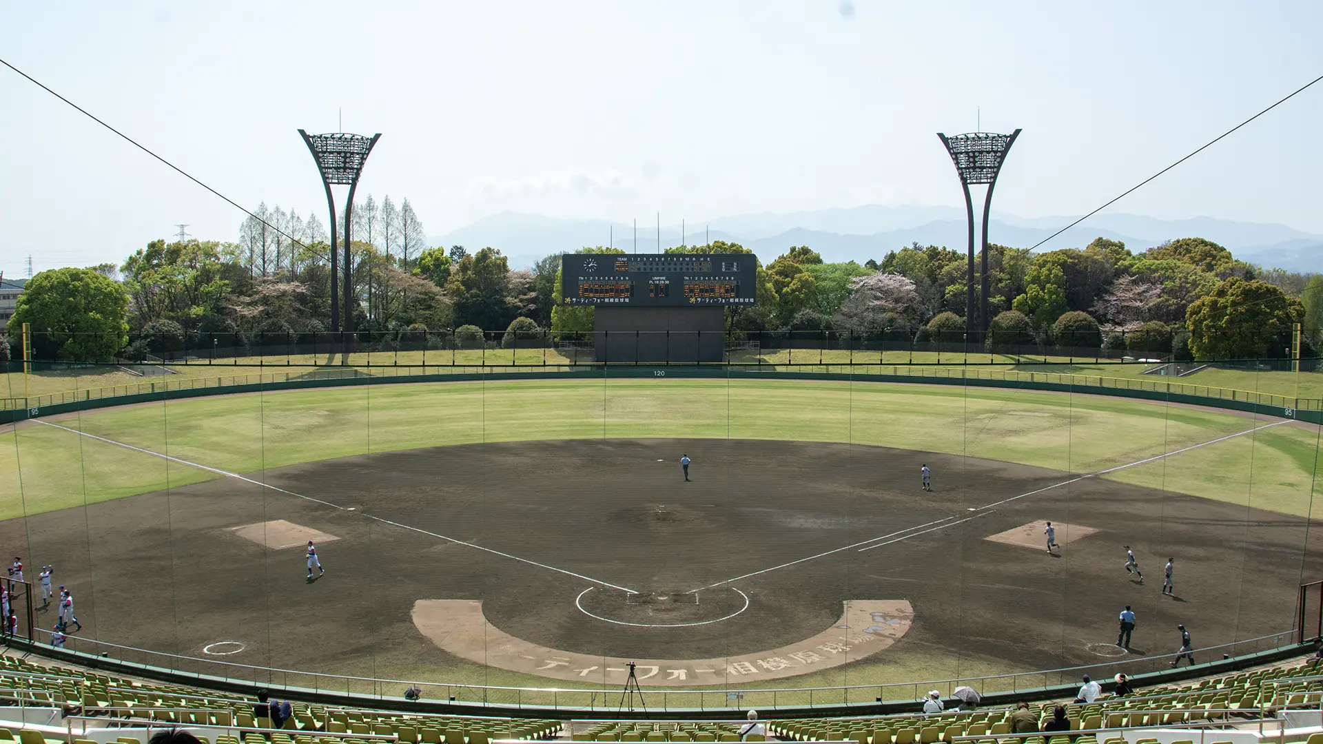 サーティーフォー相模原球場